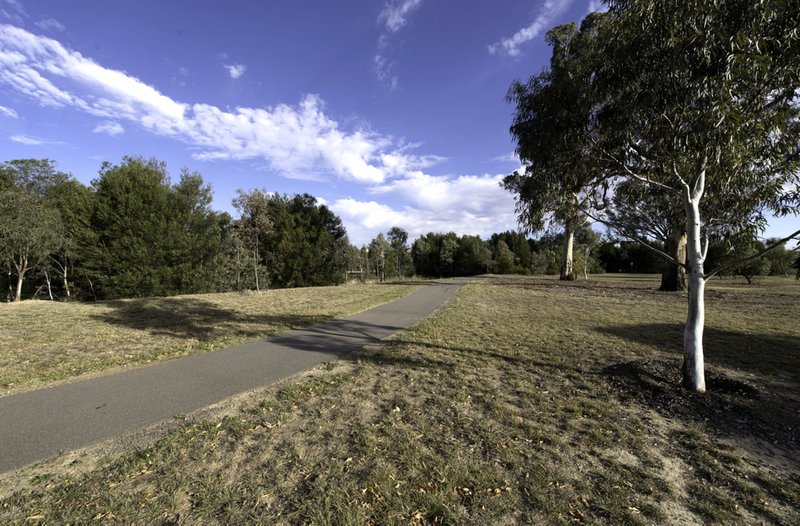 Photo - 10 Loma Rudduck Street, Forde ACT 2914 - Image 20