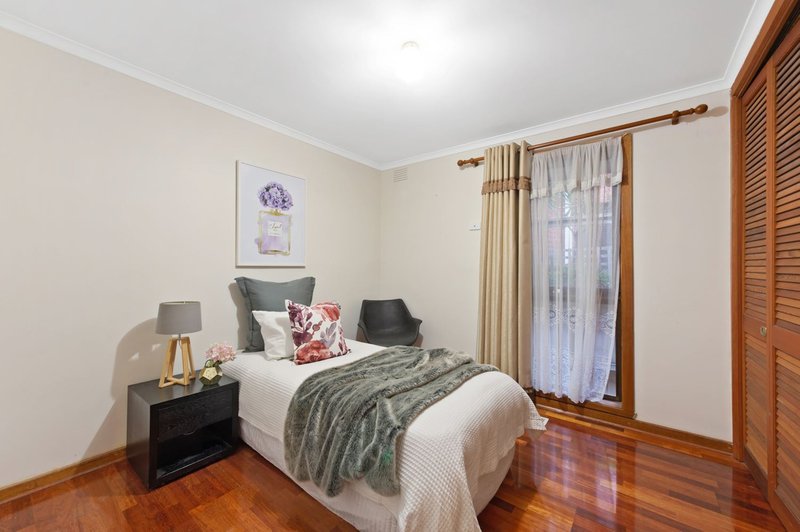 Photo - 10 Longstaff Street, Carnegie VIC 3163 - Image 6