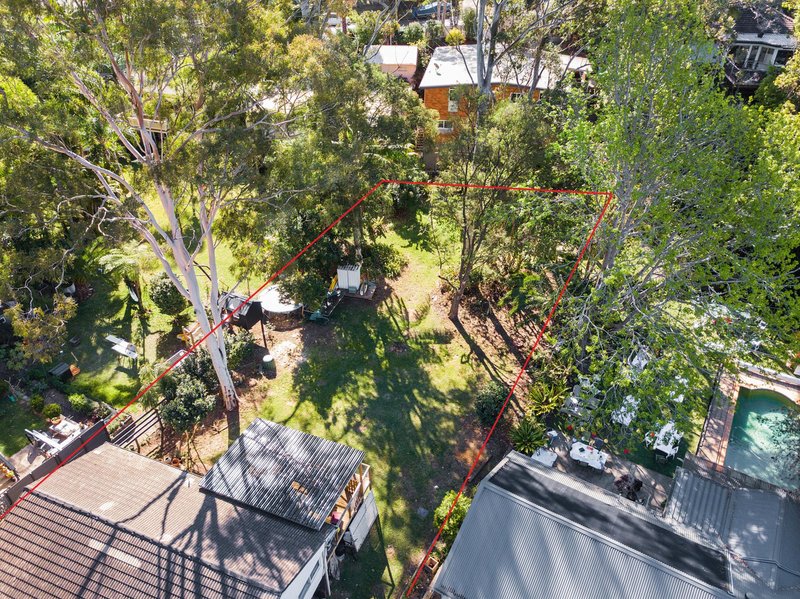 Photo - 10 Loquat Valley Road, Bayview NSW 2104 - Image 3