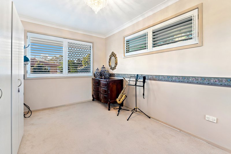 Photo - 10 Lorrimore Street, Macgregor QLD 4109 - Image 14