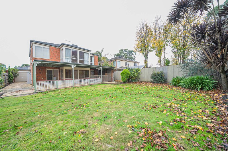 Photo - 10 Lowanna Street, Berwick VIC 3806 - Image 15