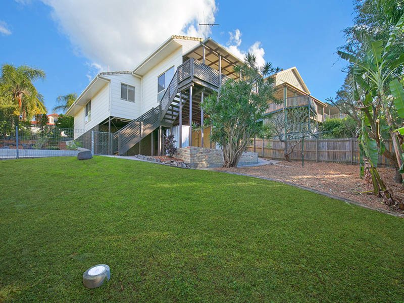 Photo - 10 Lucy Drive, Edens Landing QLD 4207 - Image 2