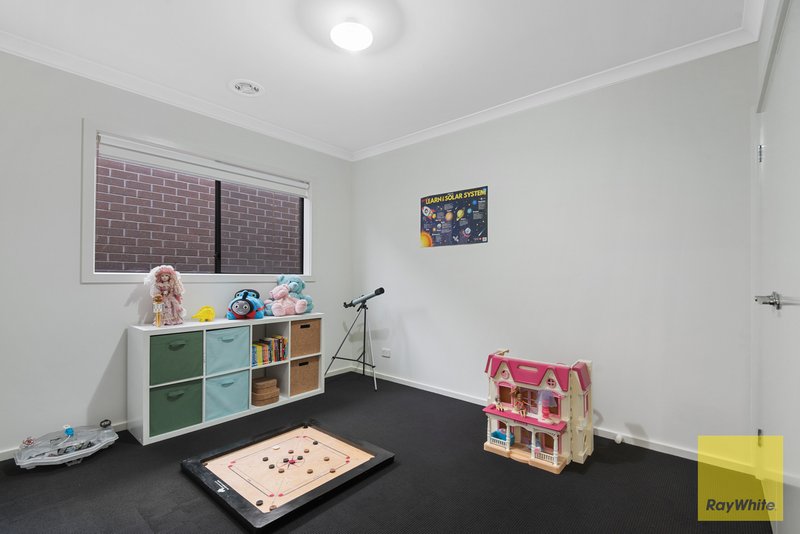 Photo - 10 Lumiere Boulevard, Truganina VIC 3029 - Image 16