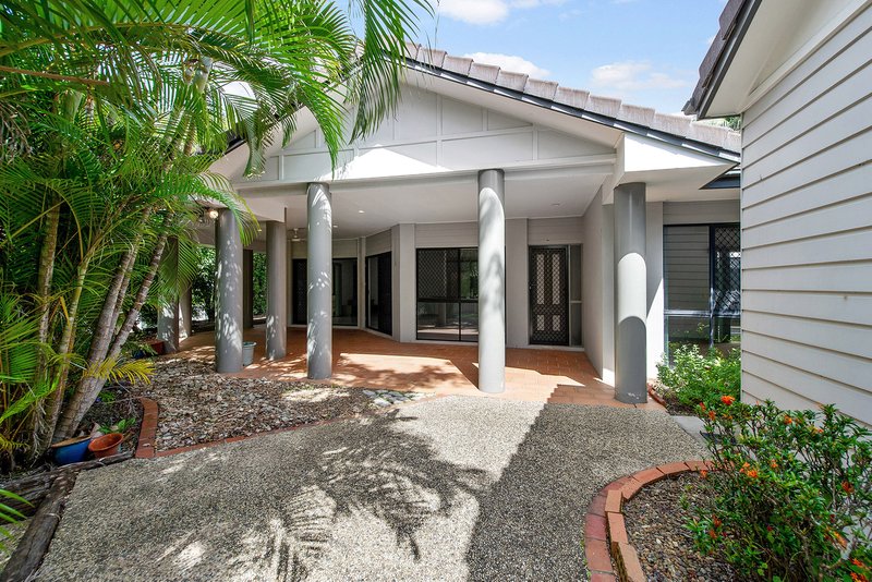 Photo - 10 Lynford Place, Bridgeman Downs QLD 4035 - Image 4