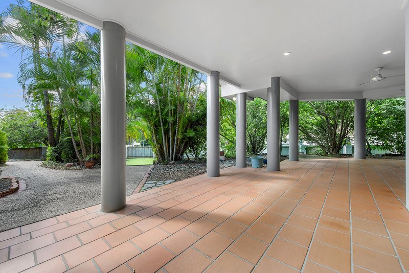 Photo - 10 Lynford Place, Bridgeman Downs QLD 4035 - Image 17