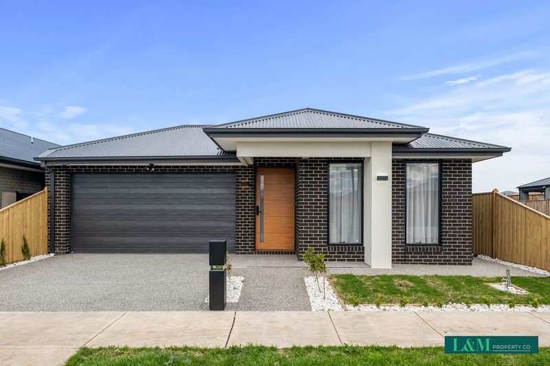 10 Macara Street, Sunbury VIC 3429