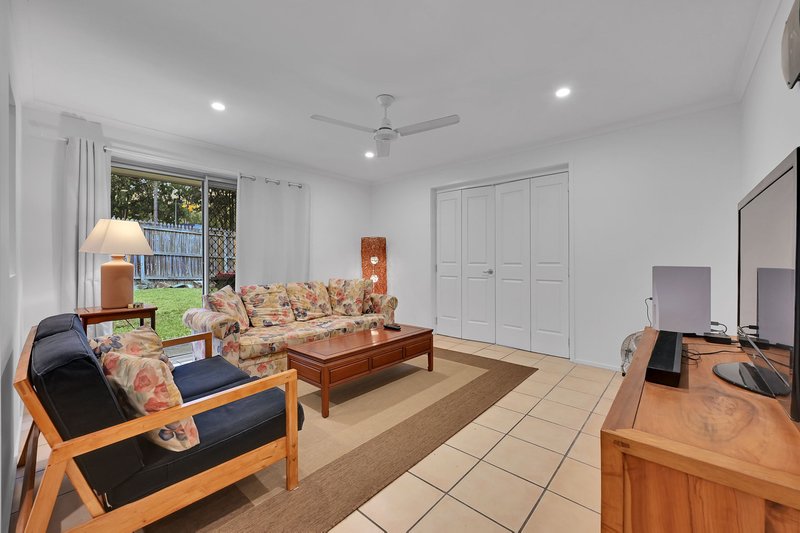 Photo - 10 Macfarlane Street, Riverhills QLD 4074 - Image 2