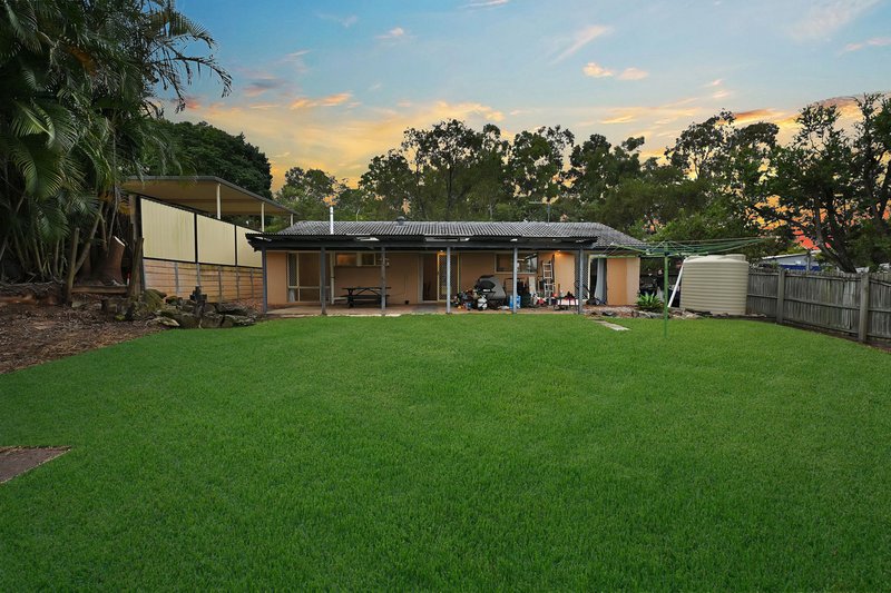 Photo - 10 Macfarlane Street, Riverhills QLD 4074 - Image 7