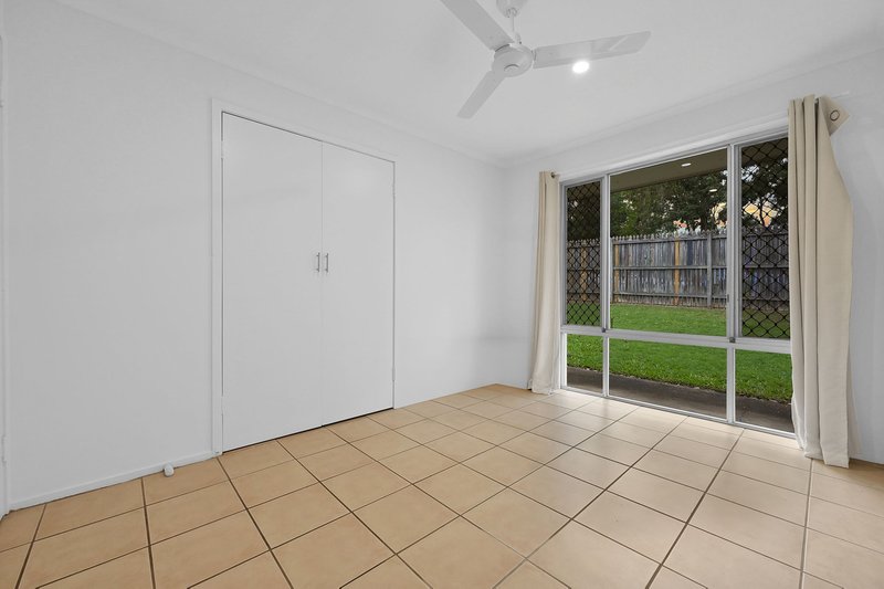 Photo - 10 Macfarlane Street, Riverhills QLD 4074 - Image 10