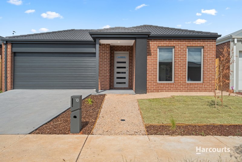 10 Maclaren Drive, Melton South VIC 3338