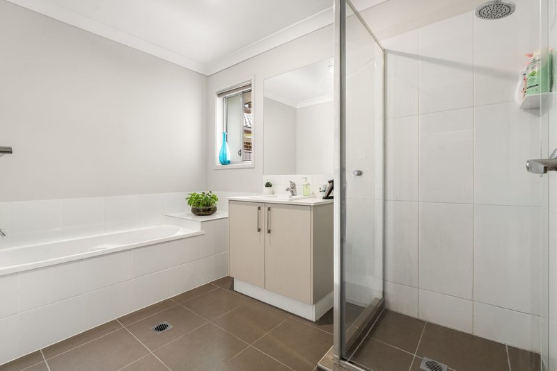 Photo - 10 Macmillan Loop, Belivah QLD 4207 - Image 8