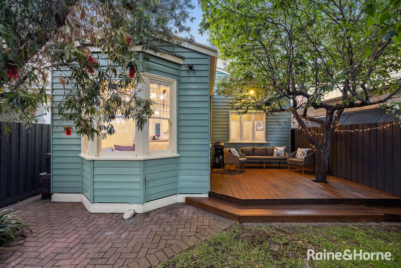 Photo - 10 Macquarie Street, Williamstown VIC 3016 - Image 4