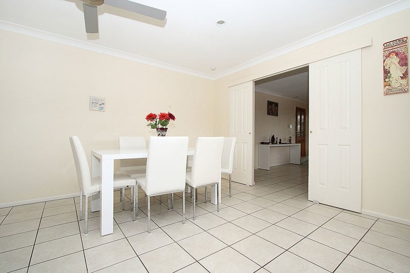 Photo - 10 Madigan Court, Boronia Heights QLD 4124 - Image 9