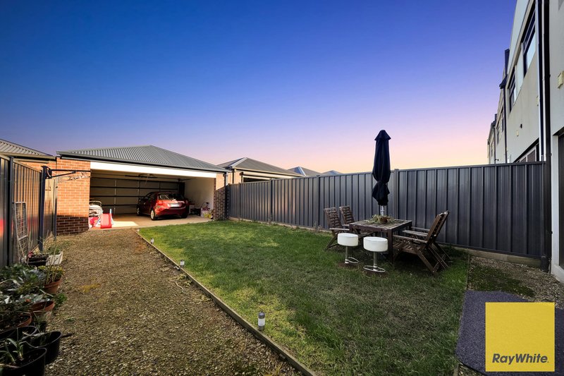 Photo - 10 Magenta Walk, Tarneit VIC 3029 - Image 15