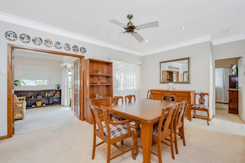 Photo - 10 Magnolia Ave , Davistown NSW 2251 - Image 3