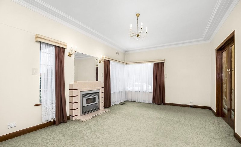 Photo - 10 Majdal Street, Bentleigh East VIC 3165 - Image 4