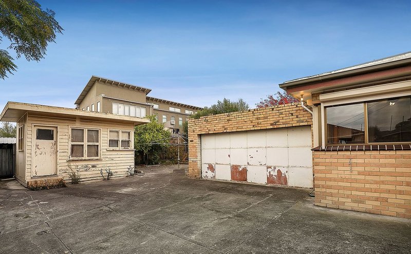 Photo - 10 Majdal Street, Bentleigh East VIC 3165 - Image 5