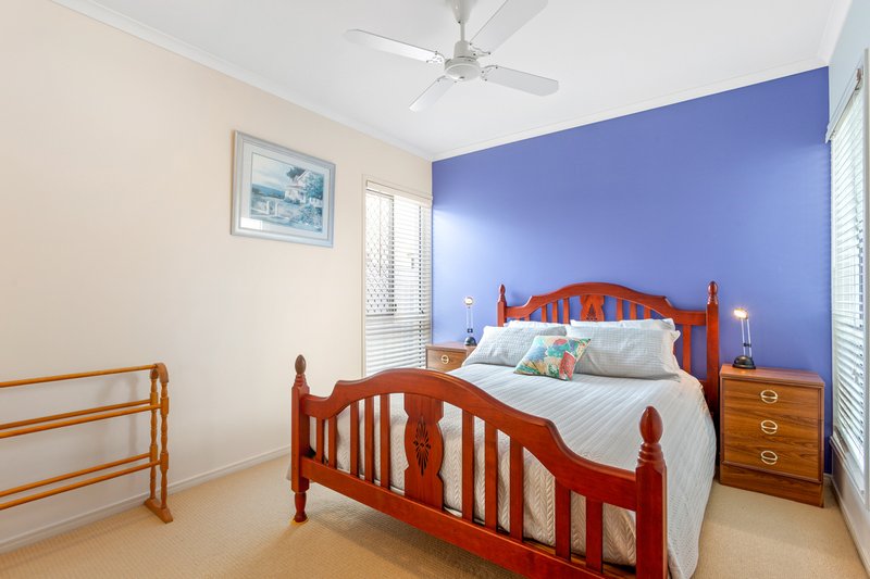 Photo - 10 Maldives Place, Kawana Island QLD 4575 - Image 12