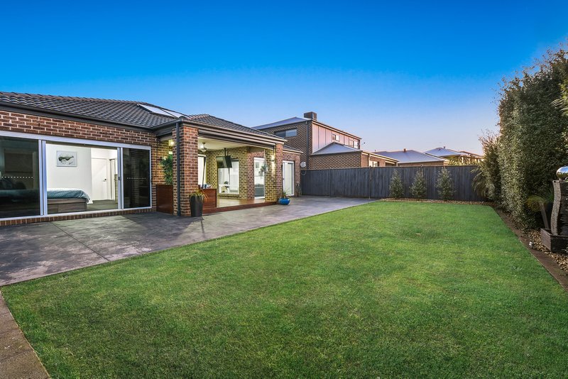 Photo - 10 Malmesbury Road, Cranbourne North VIC 3977 - Image 19