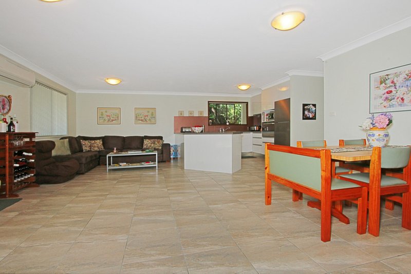 Photo - 10 Manning Avenue, Narrawallee NSW 2539 - Image 2