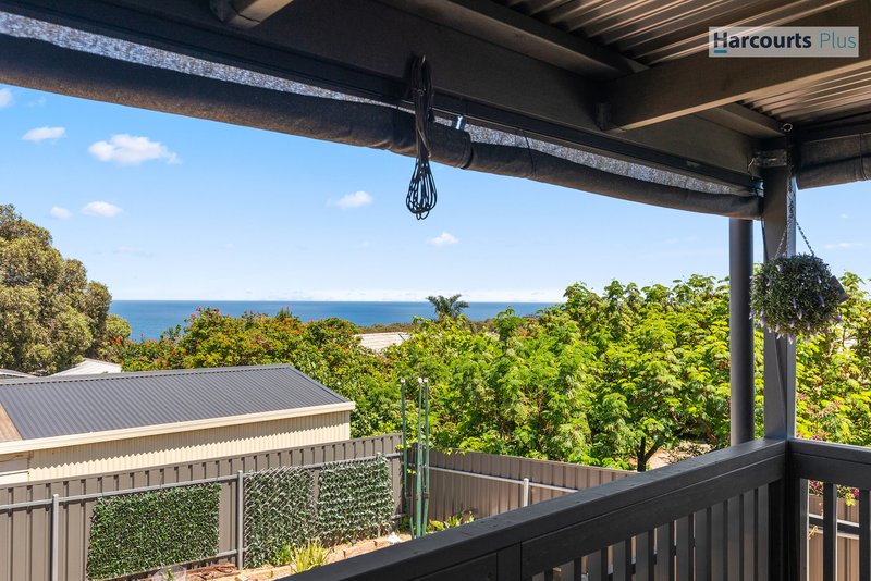 10 Manoora Drive, Hallett Cove SA 5158