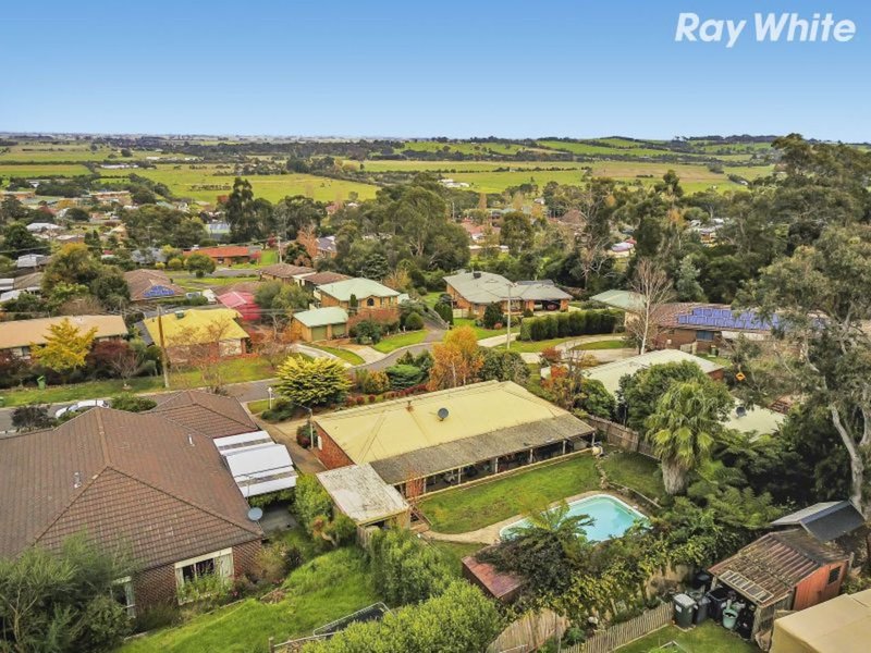 10 Mansell Court, Garfield VIC 3814