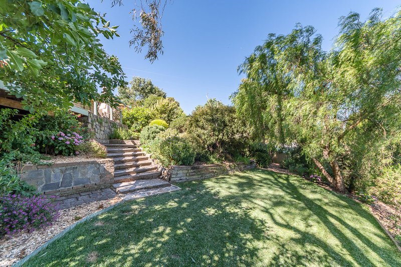 Photo - 10 Mansfield Road, Mount Barker SA 5251 - Image 22