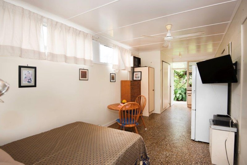 Photo - 10 Mansfield Street, Earlville QLD 4870 - Image 22