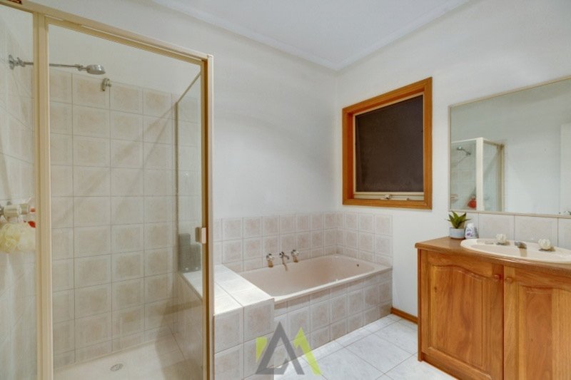 Photo - 10 Manuka Court, Frankston South VIC 3199 - Image 13