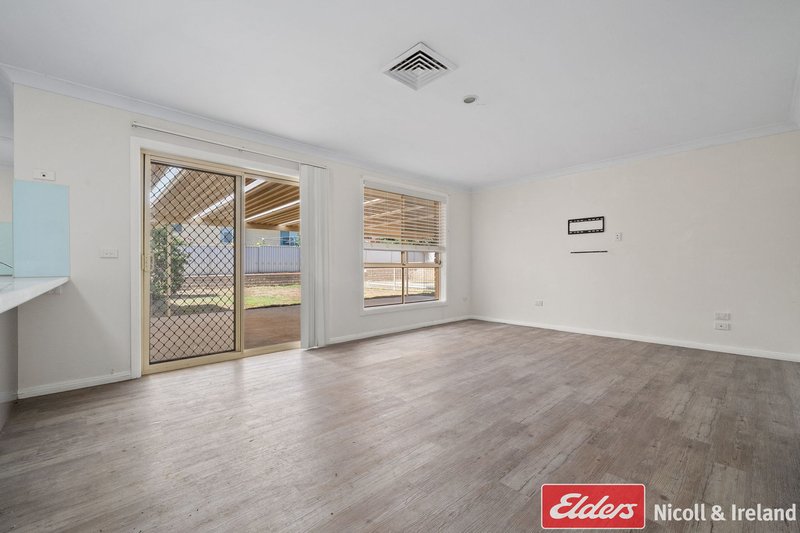 Photo - 10 Maple Close, Kelso NSW 2795 - Image 5
