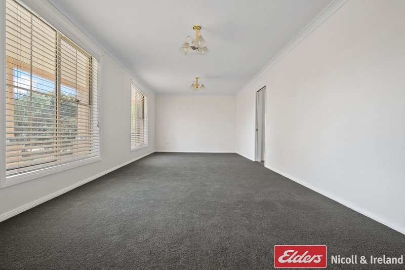 Photo - 10 Maple Close, Kelso NSW 2795 - Image 9