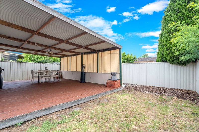 Photo - 10 Maple Place, Craigieburn VIC 3064 - Image 13