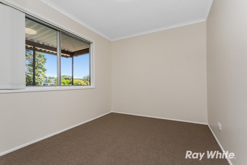 Photo - 10 Maple Street, Marsden QLD 4132 - Image 12