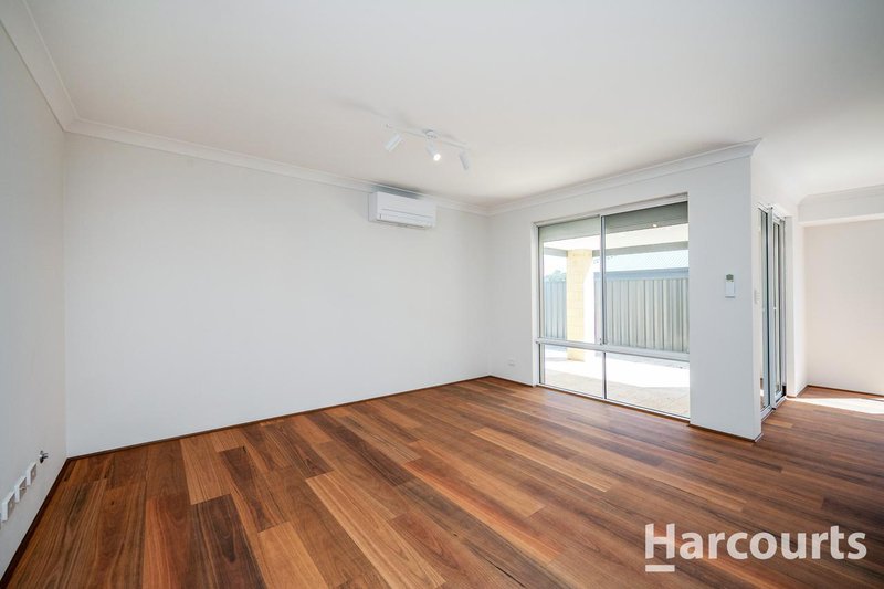 Photo - 10 Mapleton Drive, Yanchep WA 6035 - Image 11