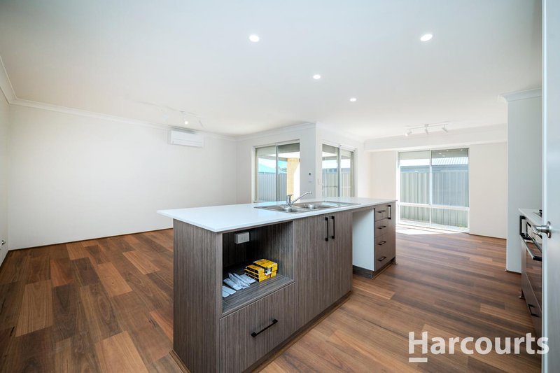 Photo - 10 Mapleton Drive, Yanchep WA 6035 - Image 20