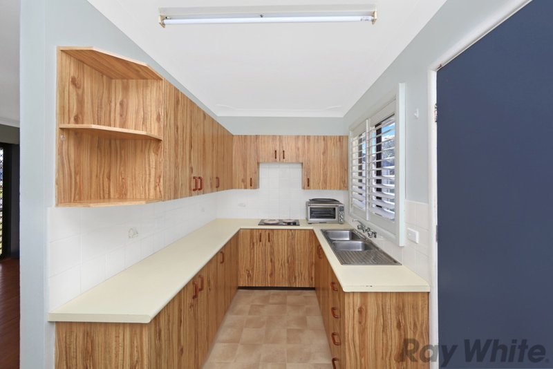 Photo - 10 Marina Street, Budgewoi NSW 2262 - Image 3