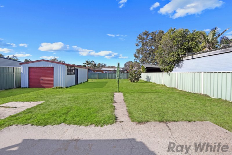 Photo - 10 Marina Street, Budgewoi NSW 2262 - Image 8