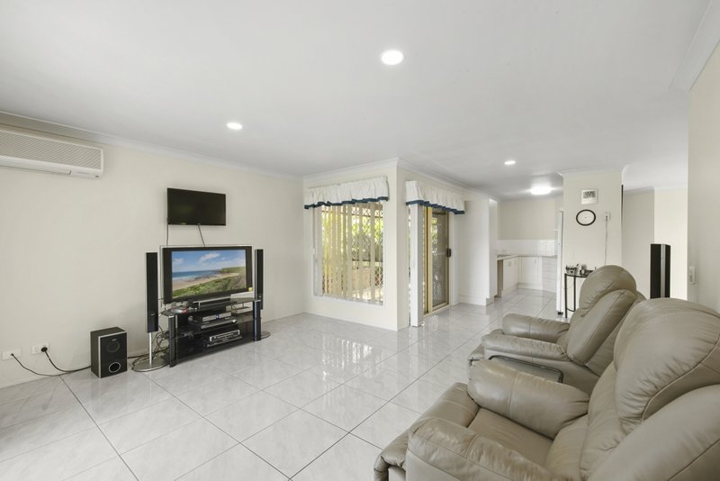 Photo - 10 Mariner Blvd , Deception Bay QLD 4508 - Image 3