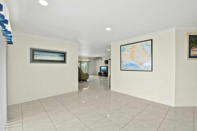 Photo - 10 Mariner Blvd , Deception Bay QLD 4508 - Image 5