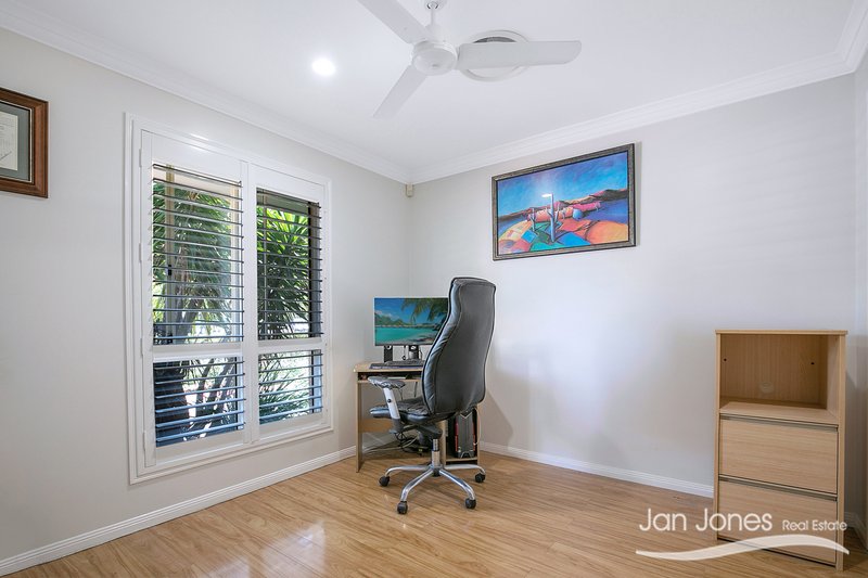 Photo - 10 Mariner Court, Newport QLD 4020 - Image 15