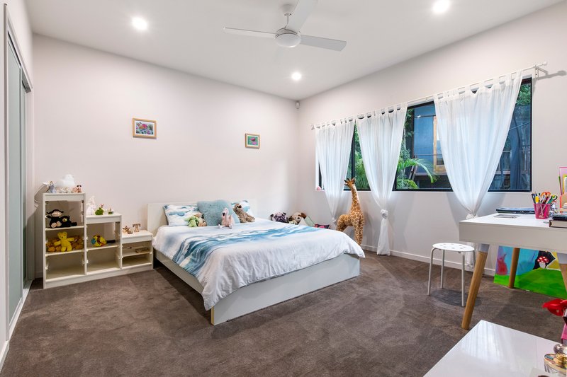 Photo - 10 Mariners Place, Sunrise Beach QLD 4567 - Image 18