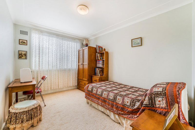 Photo - 10 Mark Street, Canley Heights NSW 2166 - Image 11