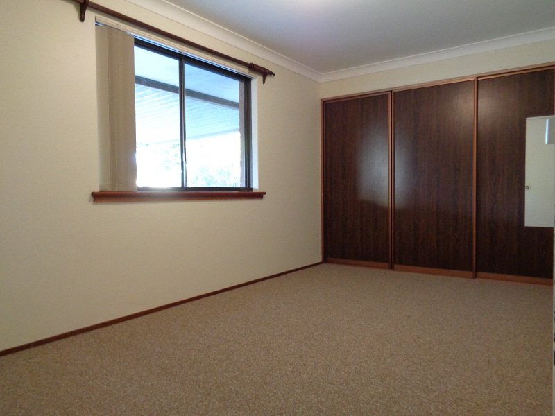 Photo - 10 Markaling Close, Hillman WA 6168 - Image 7