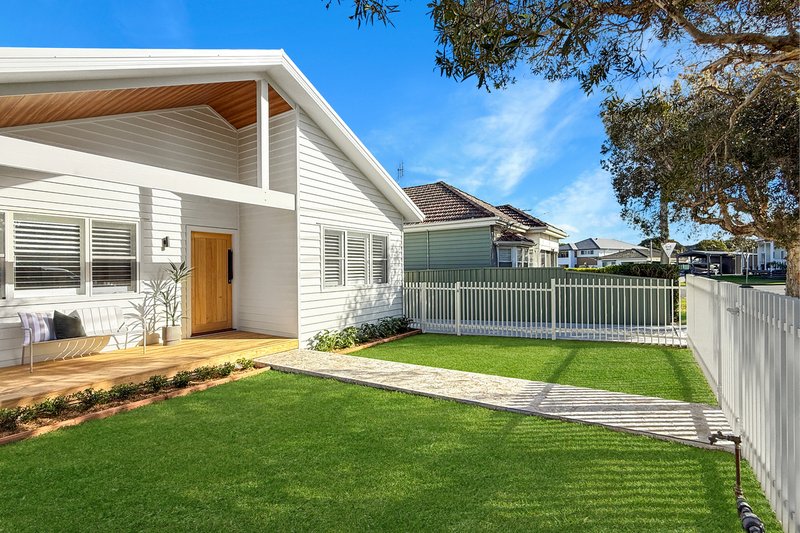 Photo - 10 Marks Street, Belmont NSW 2280 - Image 3