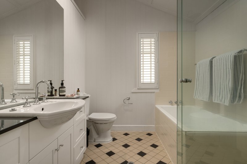 Photo - 10 Marne Road, Albion QLD 4010 - Image 7