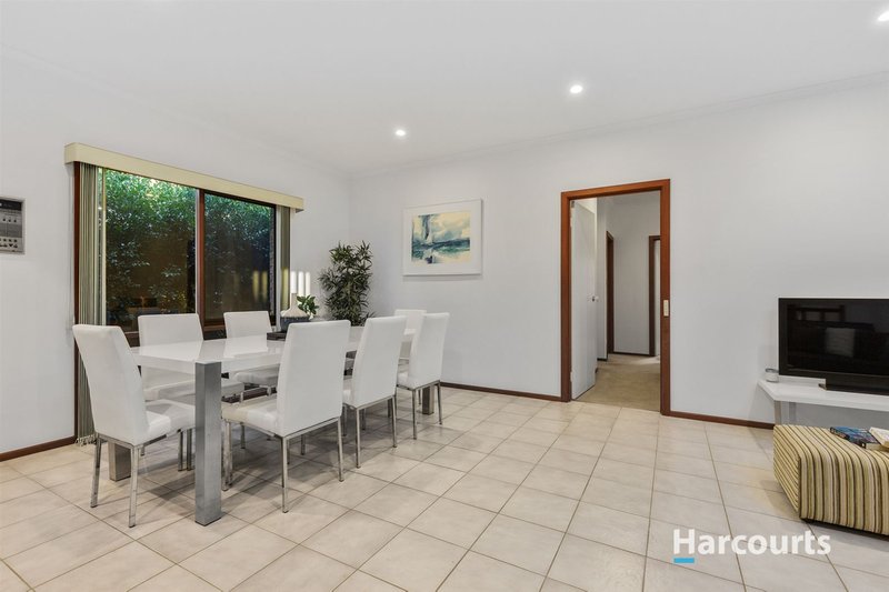 Photo - 10 Marong Court, Boronia VIC 3155 - Image 7