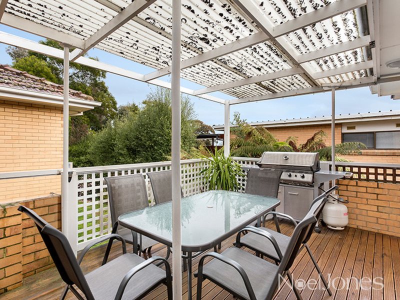 Photo - 10 Maroondah Road, Ashwood VIC 3147 - Image 6