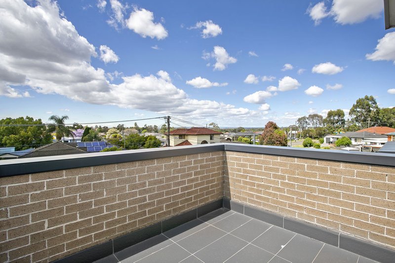 Photo - 10 Martin Crescent, Merrylands NSW 2160 - Image 8