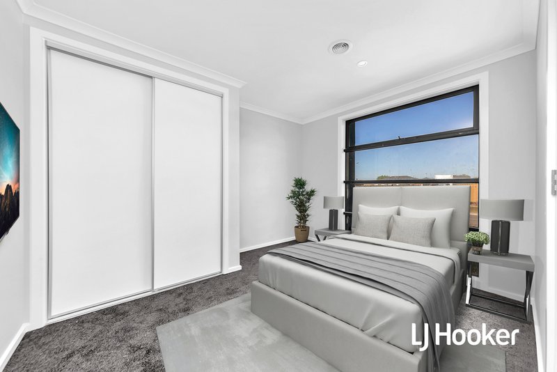 Photo - 10 Maserati Way, Cranbourne East VIC 3977 - Image 2