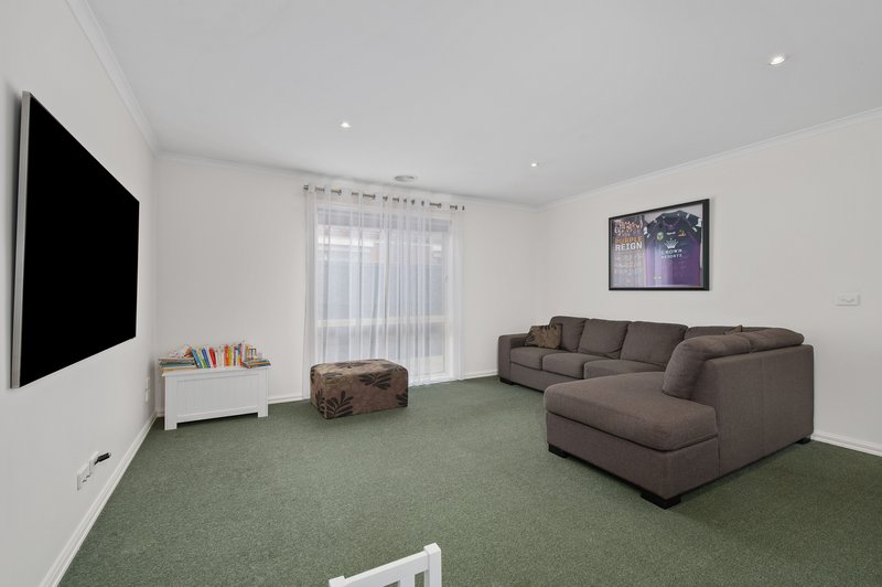 Photo - 10 Masked Owl Road, South Morang VIC 3752 - Image 7